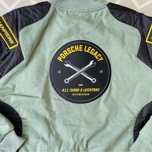 Puma Porsche special edition racing  F1 embroidered jacket medium - Picture 16 of 16